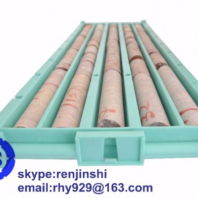 Plastic core tray